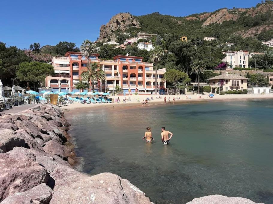 French Riviera 1 Bedroom On The Beach Facing Cannes Théoule-sur-Mer Extérieur photo